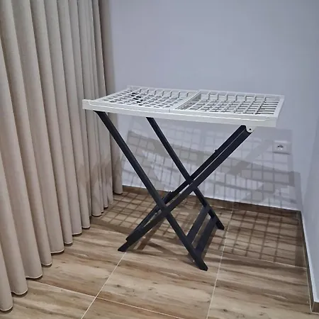 Bonzo Homes تيرانا