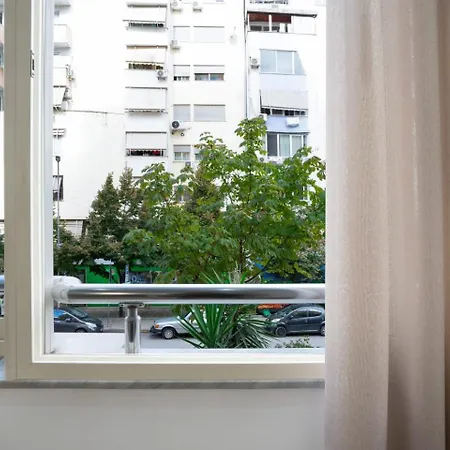 Bonzo Homes Apartment *