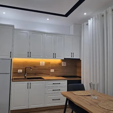 Bonzo Homes Apartment *